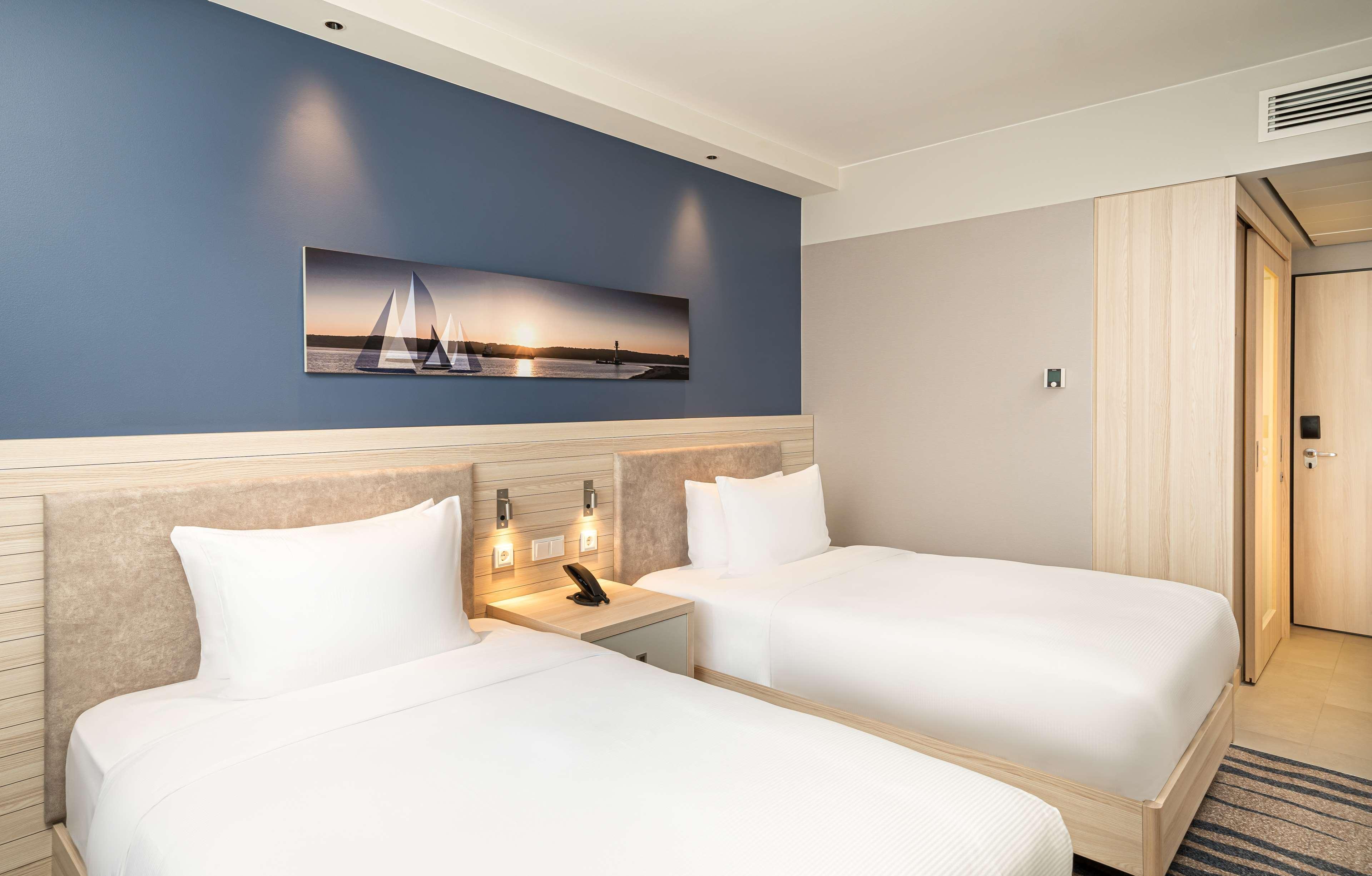 ホテル Hampton By Hilton キール エクステリア 写真
