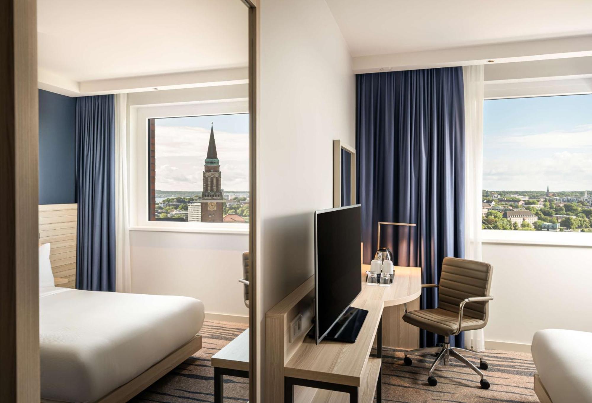 ホテル Hampton By Hilton キール エクステリア 写真