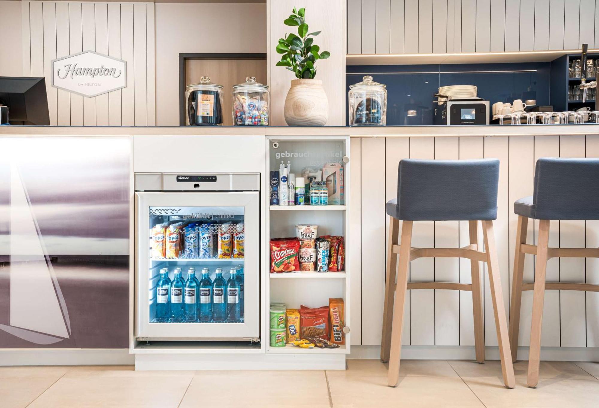 ホテル Hampton By Hilton キール エクステリア 写真