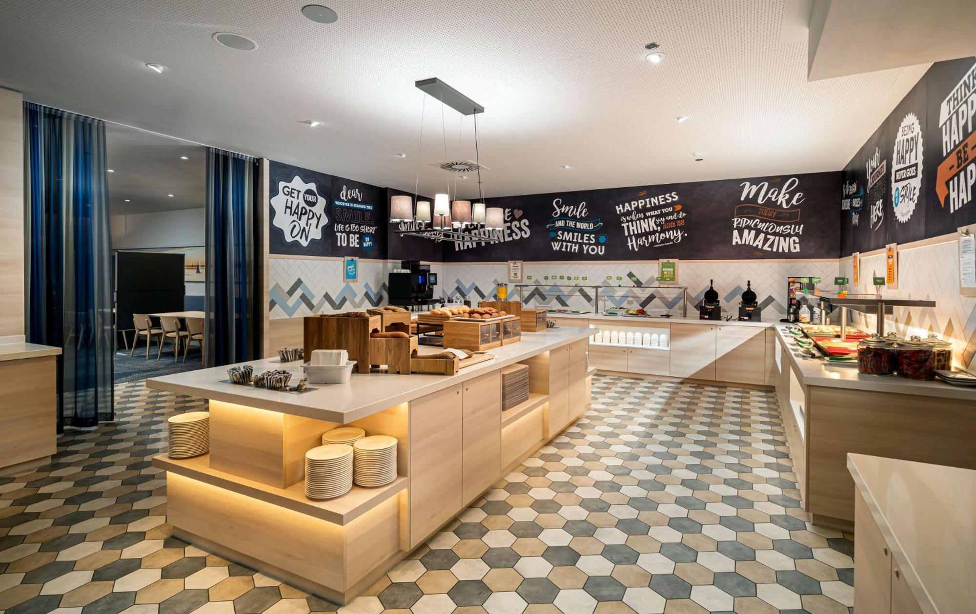 ホテル Hampton By Hilton キール エクステリア 写真